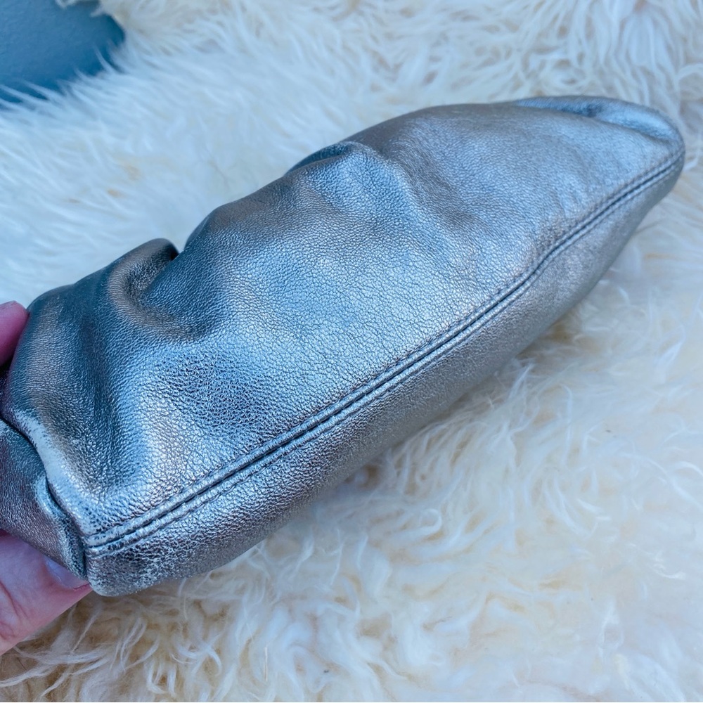 EXPRESS vintage y2k silver leather clutch kiss lock party holiday - Picture 4 of 5